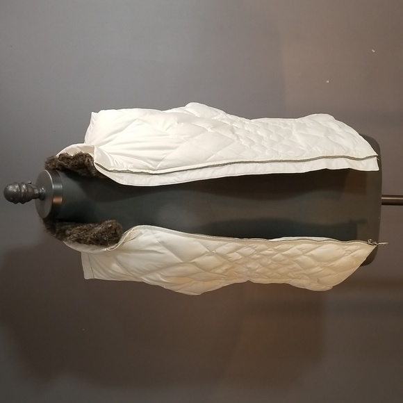 Eddie Bauer goose down womens vest size M winter white beautiful piece! - Picture 7 of 17